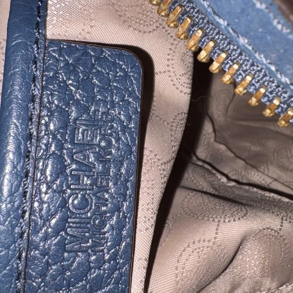 Michael Kors structured pebbled